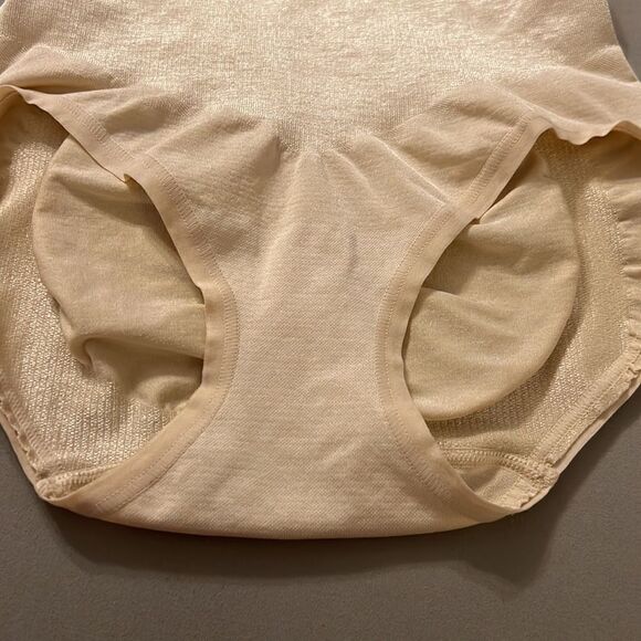 NWT Maidenform High Waist Firm Control Brief Shapewear - Size Medium - Picture 3 of 10